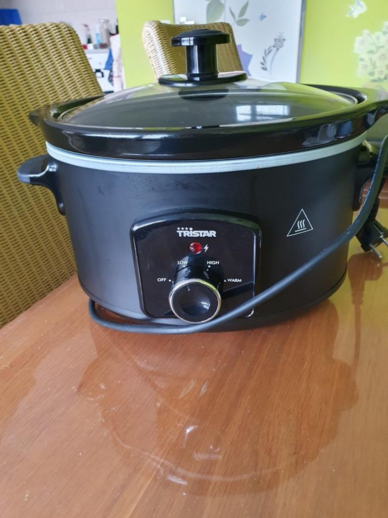 SLOW cooker 1 keer gebruikt met boek, Ophalen of Verzenden, Zo goed als nieuw