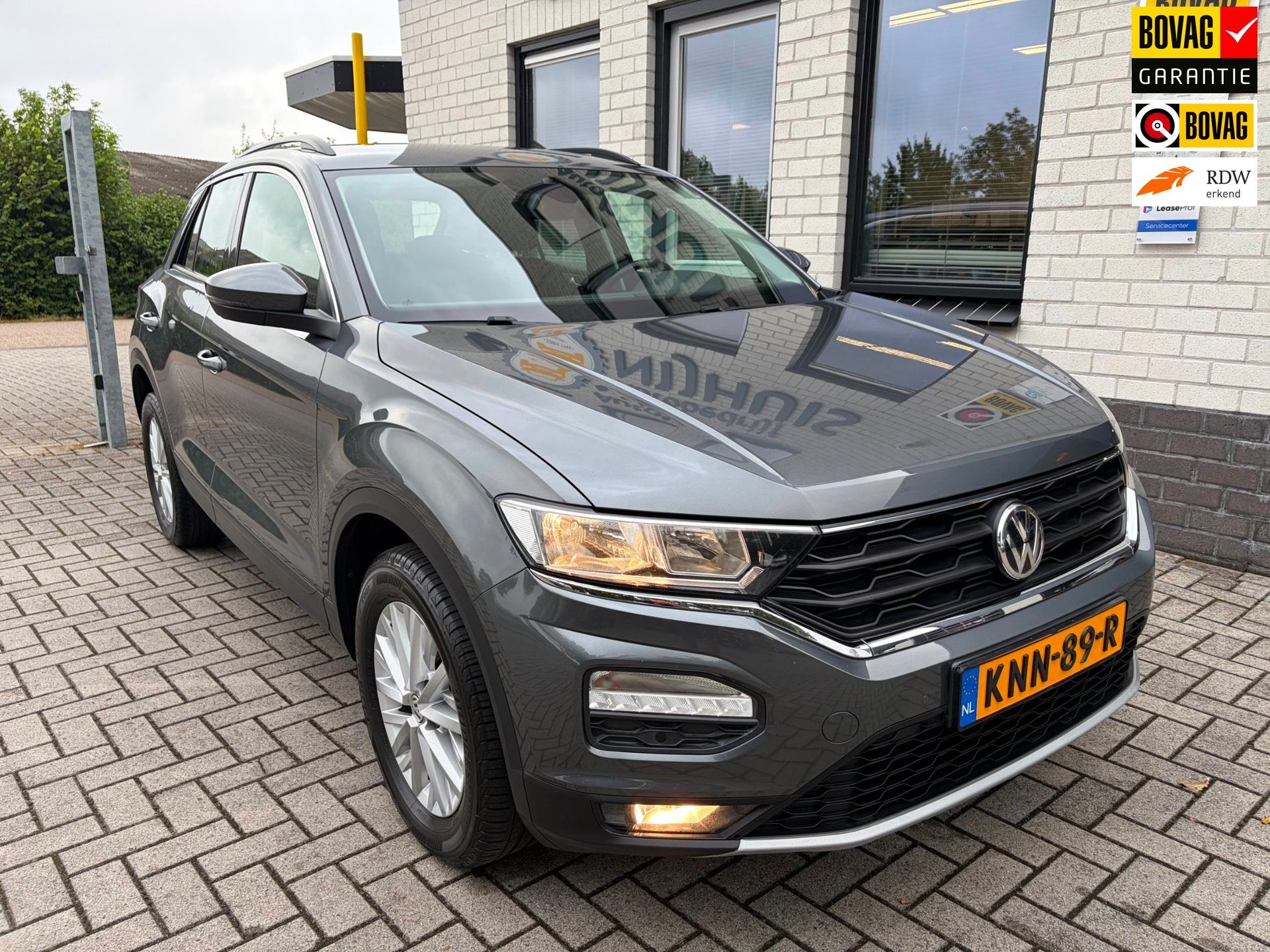 Volkswagen T-ROC 1.5 TSI Style / Carplay / Camera / Trekhaak, Stof, 4 cilinders, 150 pk, Bedrijf