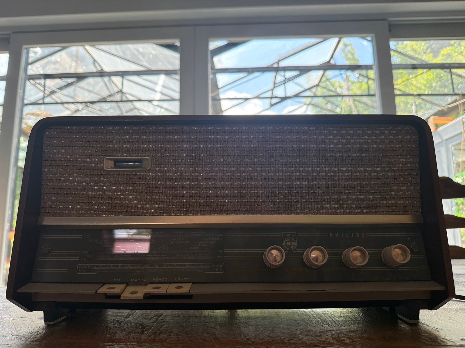 Vintage Philips Buizenradio - Klassieke AM/FM Ontvanger, Ophalen, Gebruikt, Radio