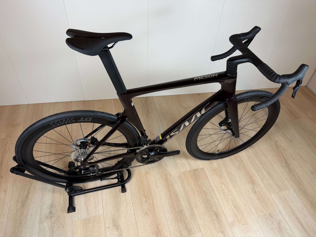Isaac Meson - Ruby Red - Shimano Di2 - DT Swiss - Aero fiets, Fietsen en Brommers, 28 inch, Carbon, Info@velostudio.nl, Heren