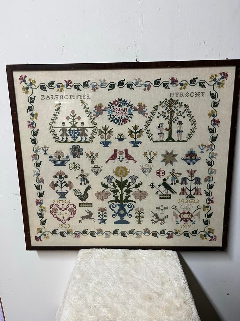 Antieke Merklap Zaltbommel Utrecht 66x60 cm - Puntgaaf, Ophalen of Verzenden, Zo goed als nieuw, Handborduren, Overige typen