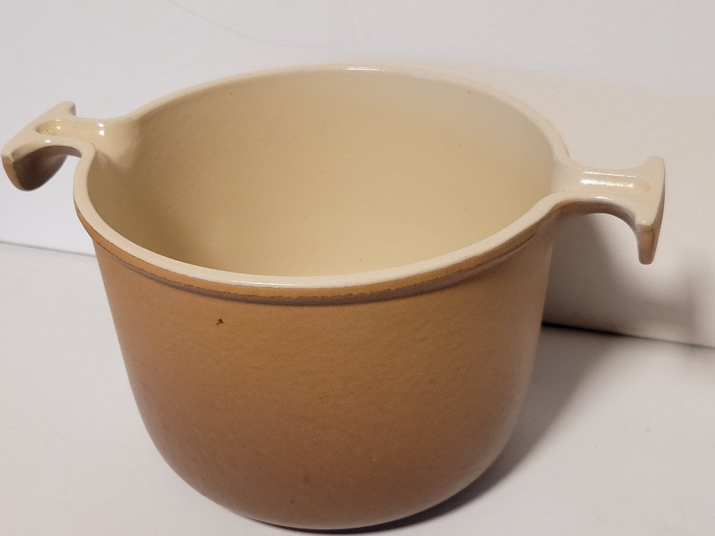 LE CREUSET Enzo Mari Schaal / OVENSCHAAL / Sauspan, Beige, Ophalen of Verzenden, Overige materialen, Overige merken