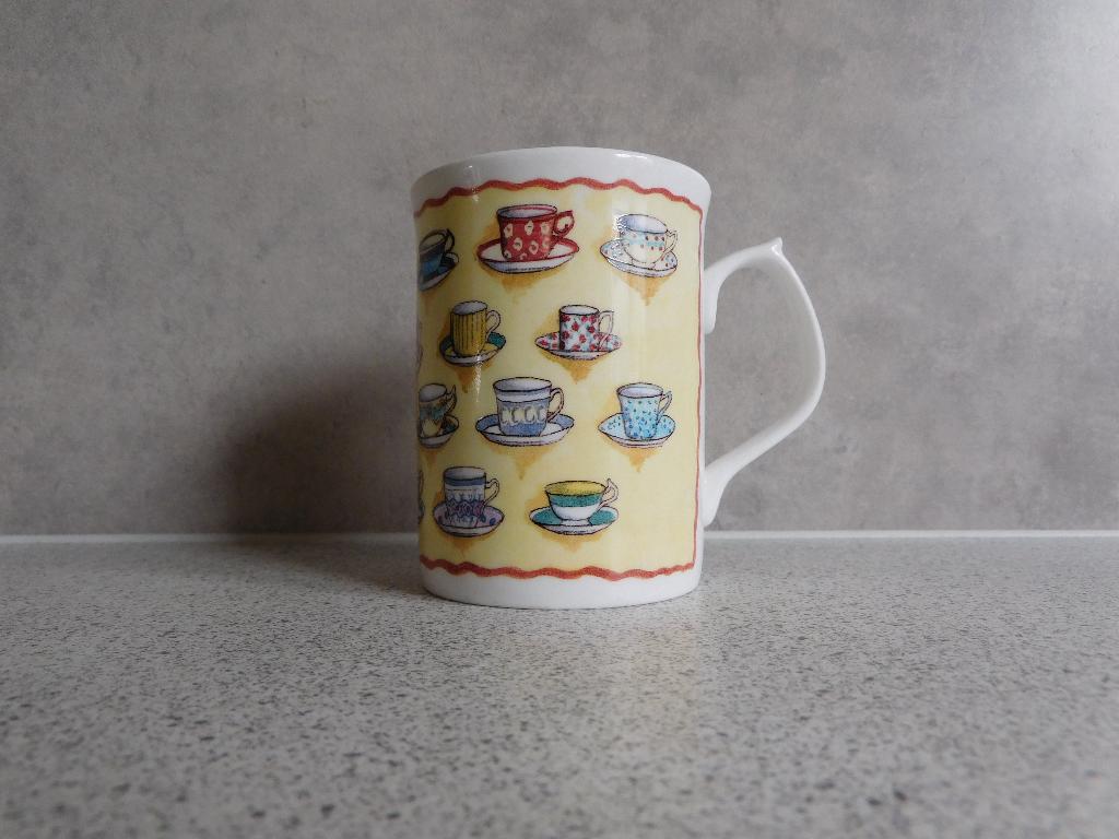 Mok Fine Bone China Theekopjes Duchess, Ophalen of Verzenden, Zo goed als nieuw, Overige stijlen, Kop(pen) en/of Schotel(s)