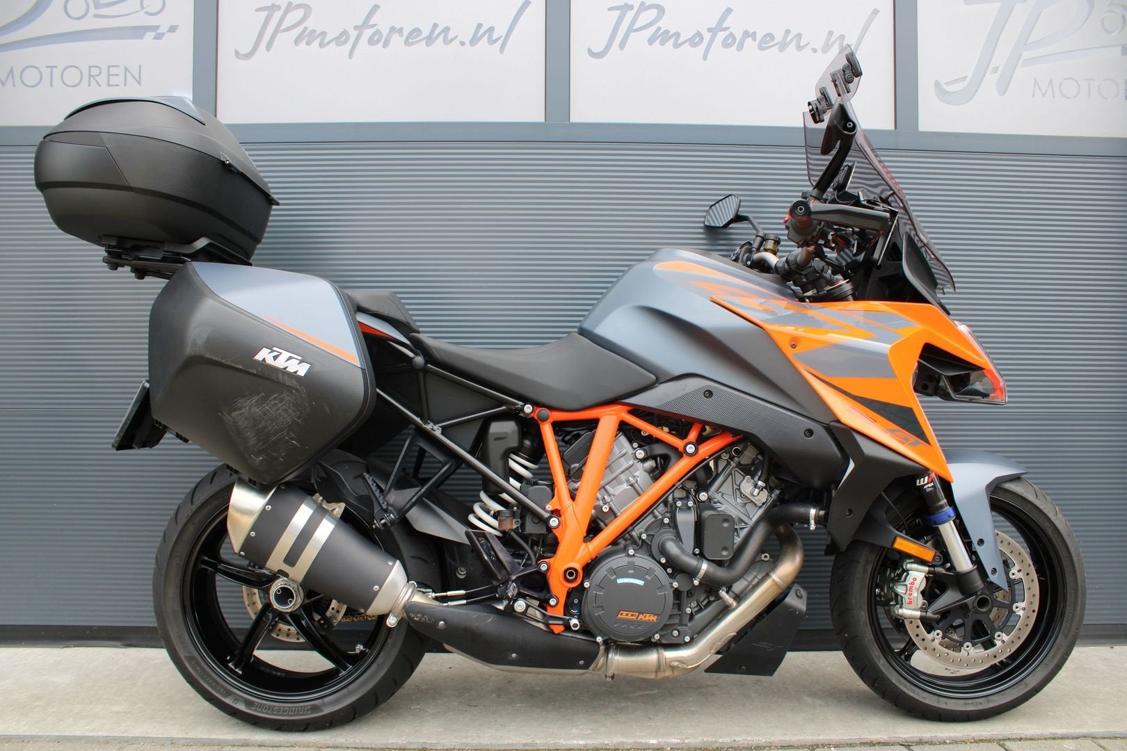 KTM 1290 Superduke GT (2023) *1e.eig*3 DLG kofferset*, 2 cilinders, KTM, Motorrijbewijs A, Bedrijf