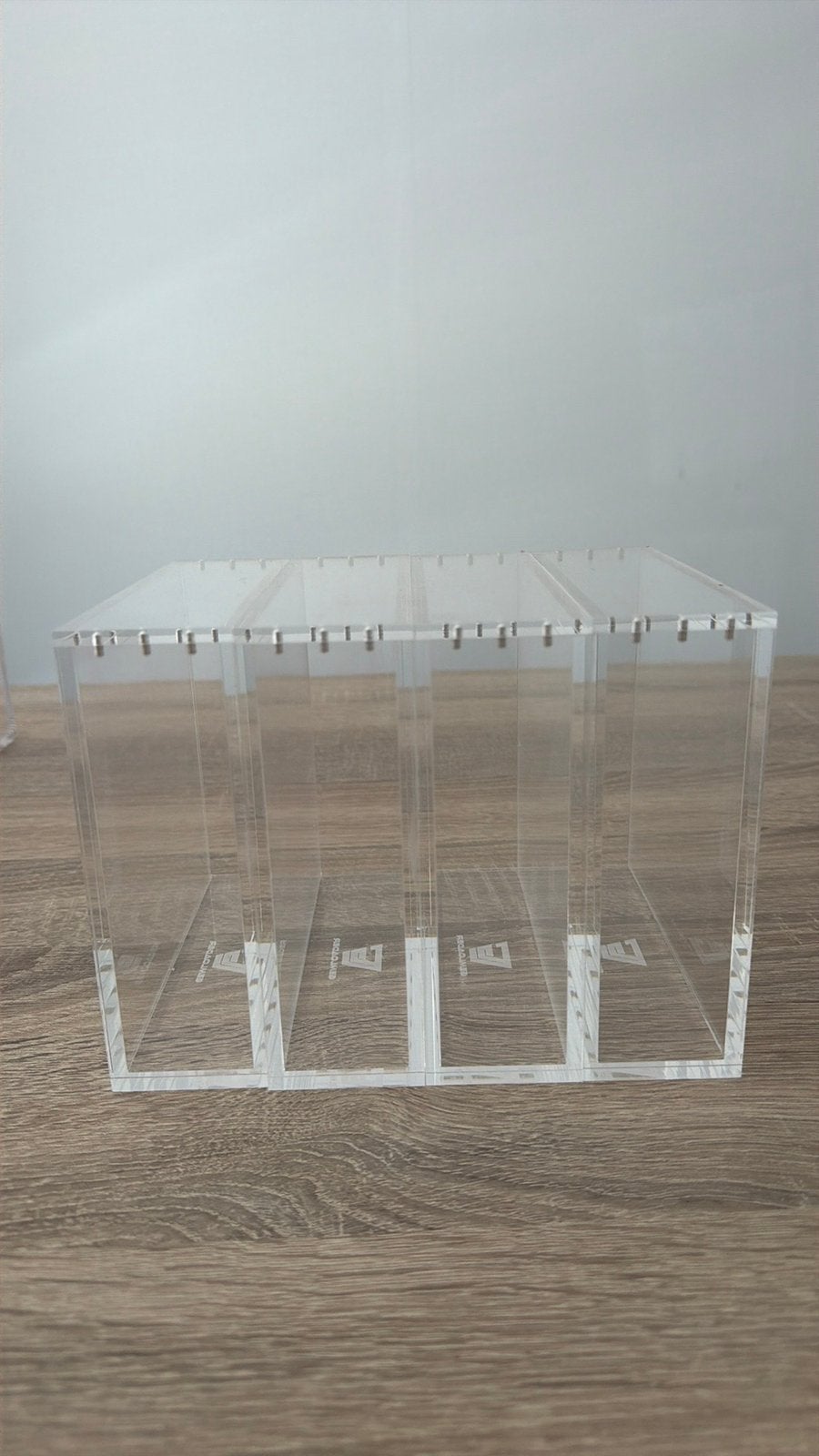 Gemloader acrylic display case japanese booster box, Ophalen of Verzenden, Zo goed als nieuw