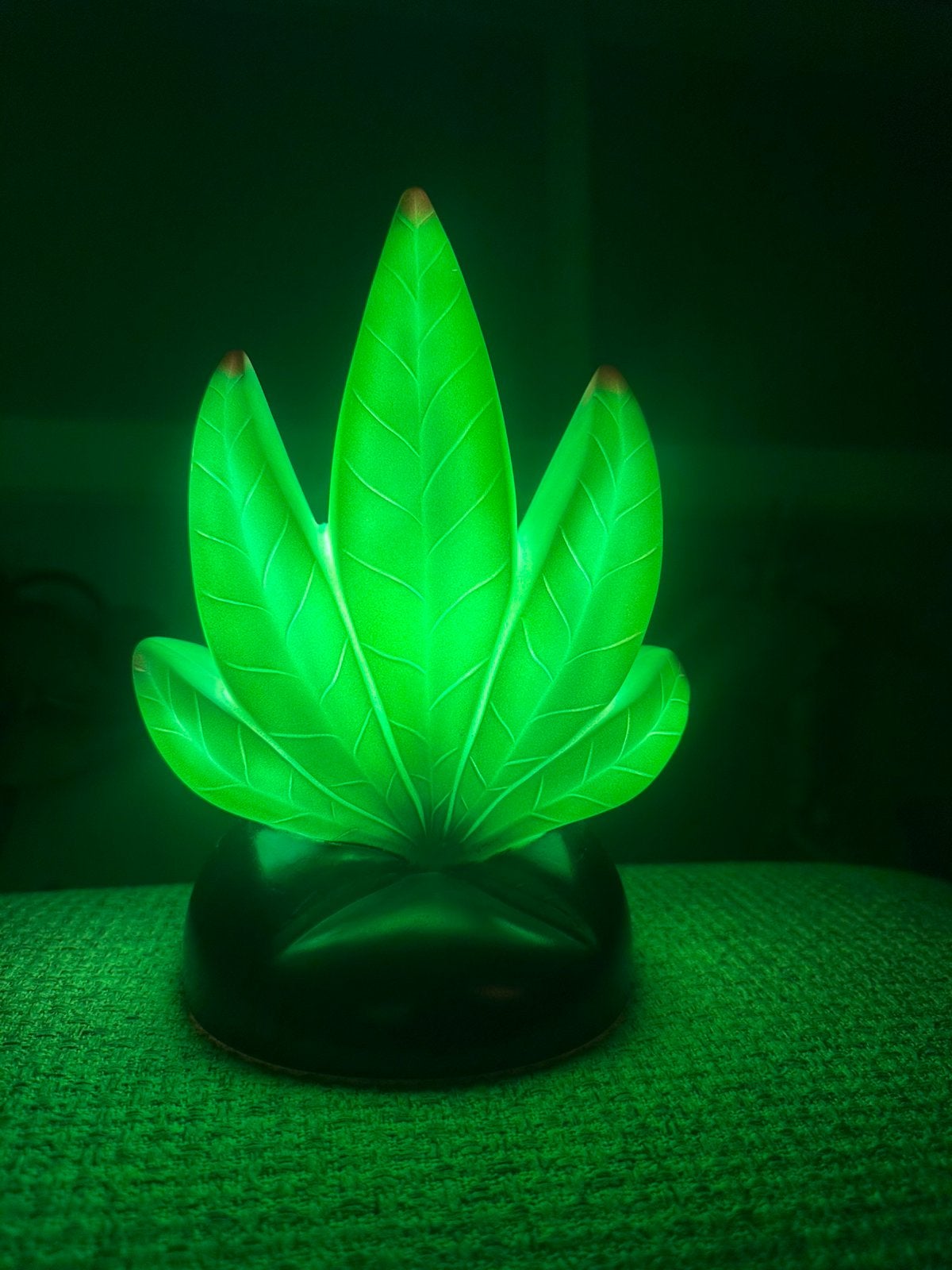 Retro canabis lamp werkt 100%, Met schakelaar, Kunststof, Ophalen of Verzenden, Zo goed als nieuw