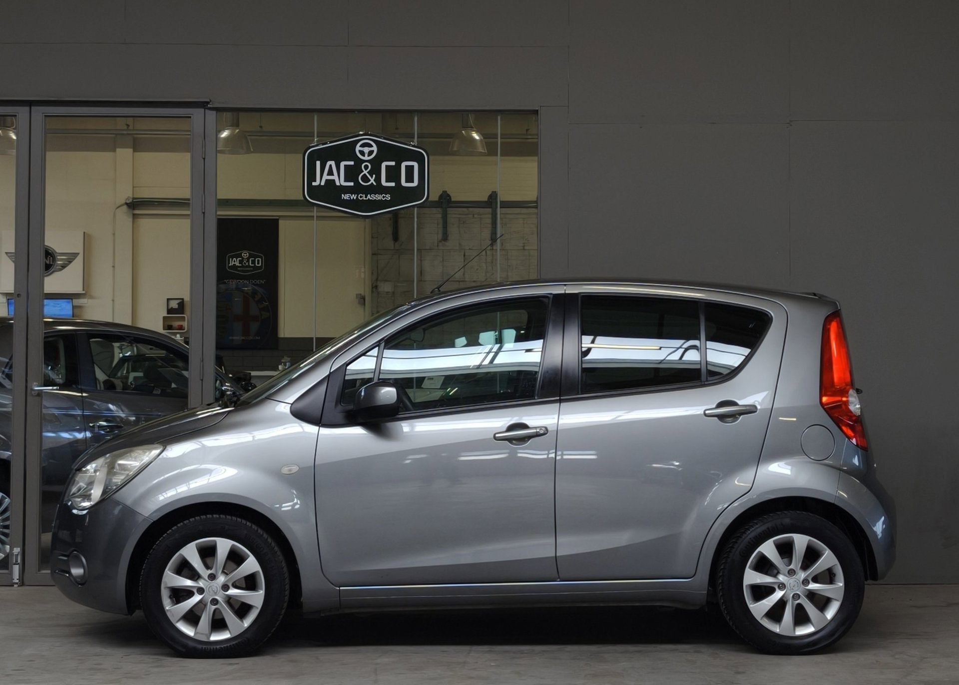 Opel Agila 1.0 Berlin Airco NL-NAP, Auto's, Opel, Voorwielaandrijving, Euro 5, Stof, Gebruikt