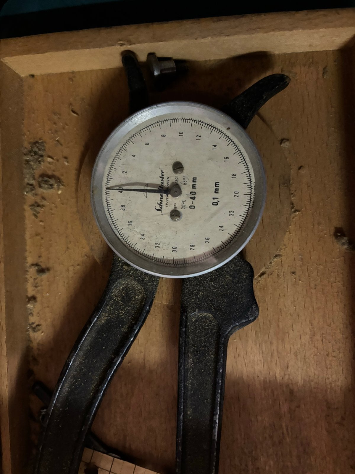 Vintage Schnemaster Meetklauw 0-40 mm in houten kist, Antiek en Kunst, Ophalen of Verzenden