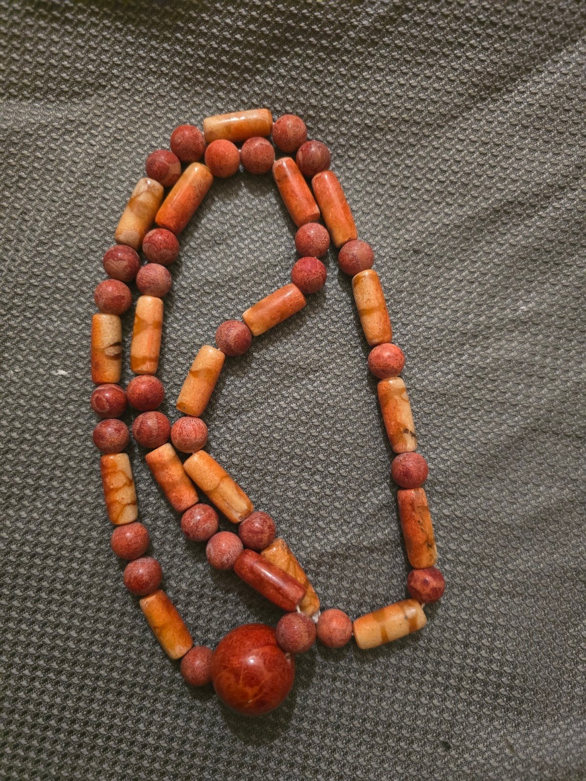 Halsketting van roze en sponskoraal - 75 gram, Sieraden, Tassen en Uiterlijk, Kettingen, Ophalen of Verzenden, Gebruikt, Roze