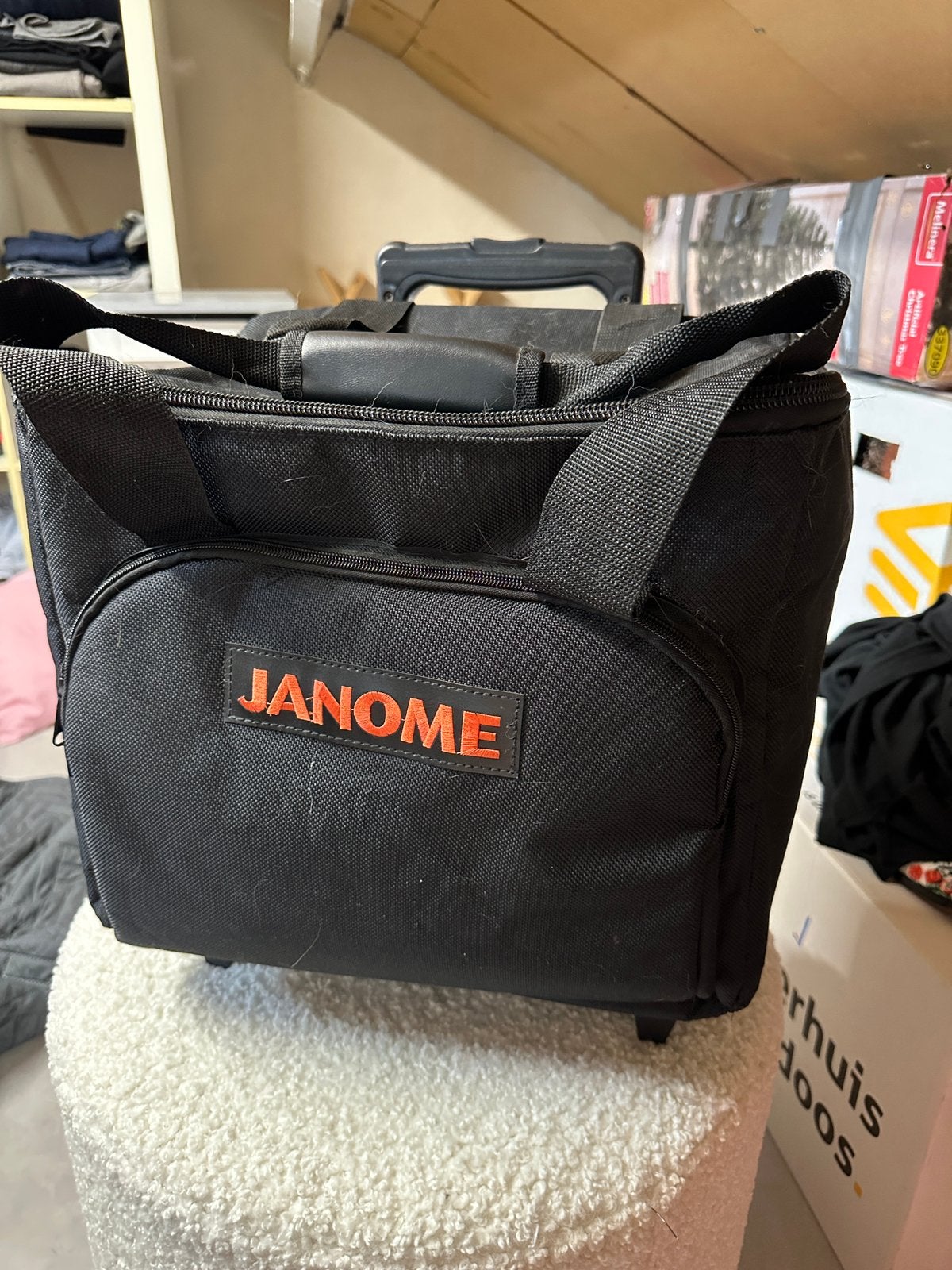 Janome lockmachine trolley, Hobby en Vrije tijd, Naaimachines en Toebehoren, Ophalen, Zo goed als nieuw, Toebehoren, Janome