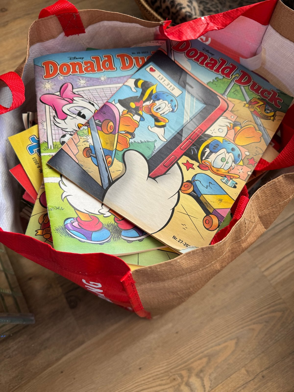 Grote verzameling Donald Duck strips tijdschriften, Meerdere stripboeken, Ophalen, Gelezen