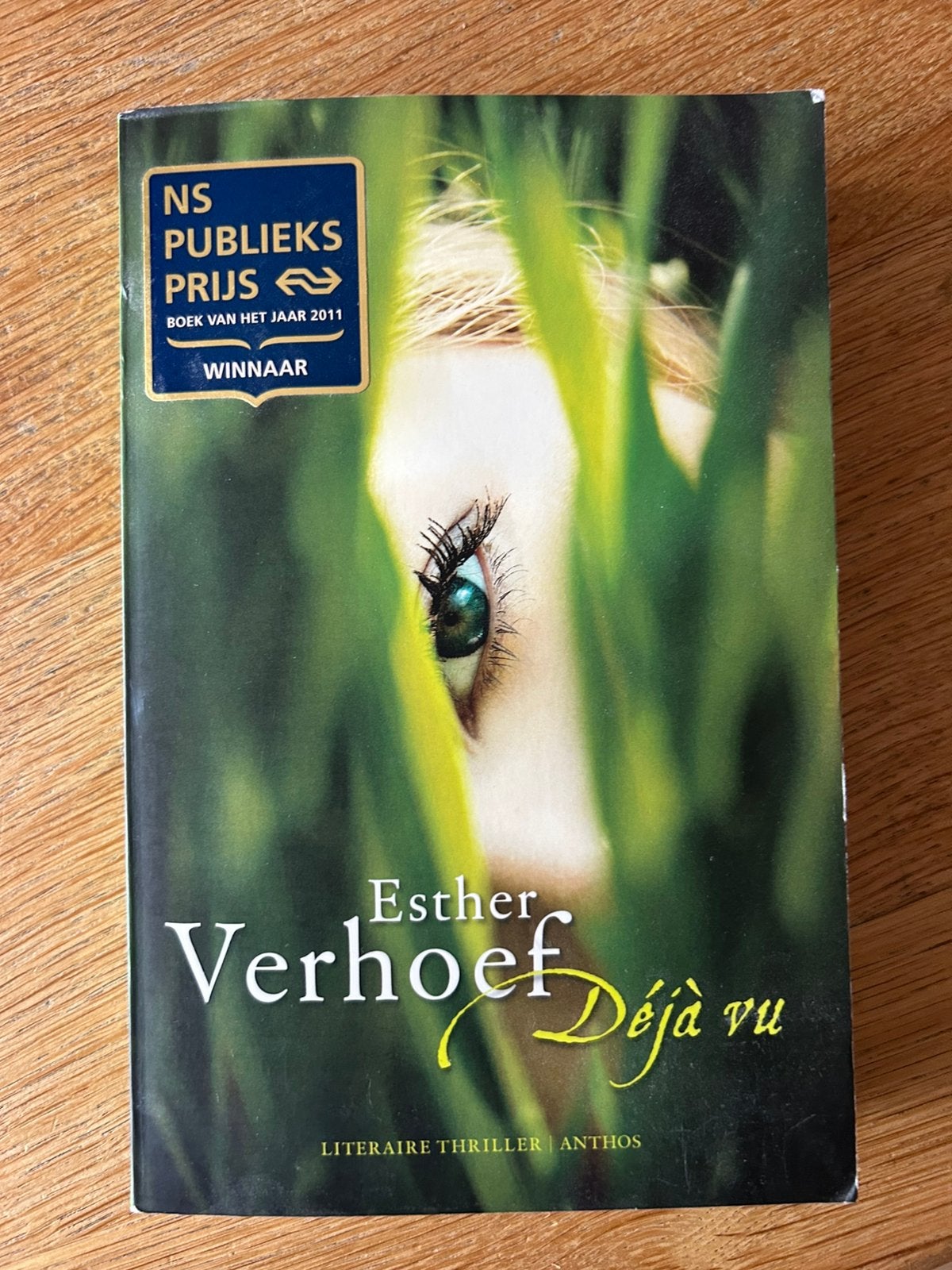 Esther Verhoef - Deja vu, Ophalen of Verzenden, Zo goed als nieuw