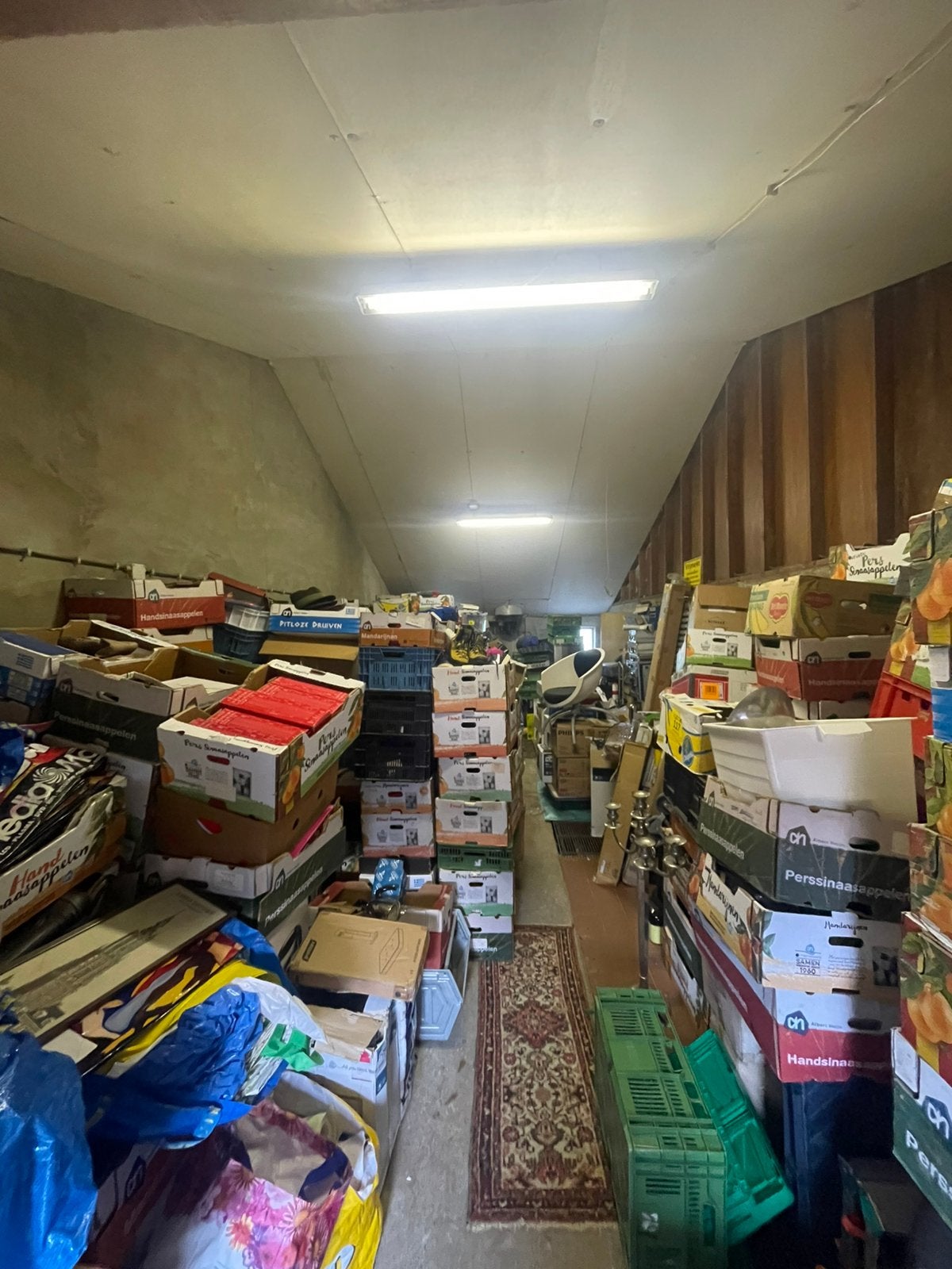Inboedel 40m2 van voormalig markthandelaar, Ophalen