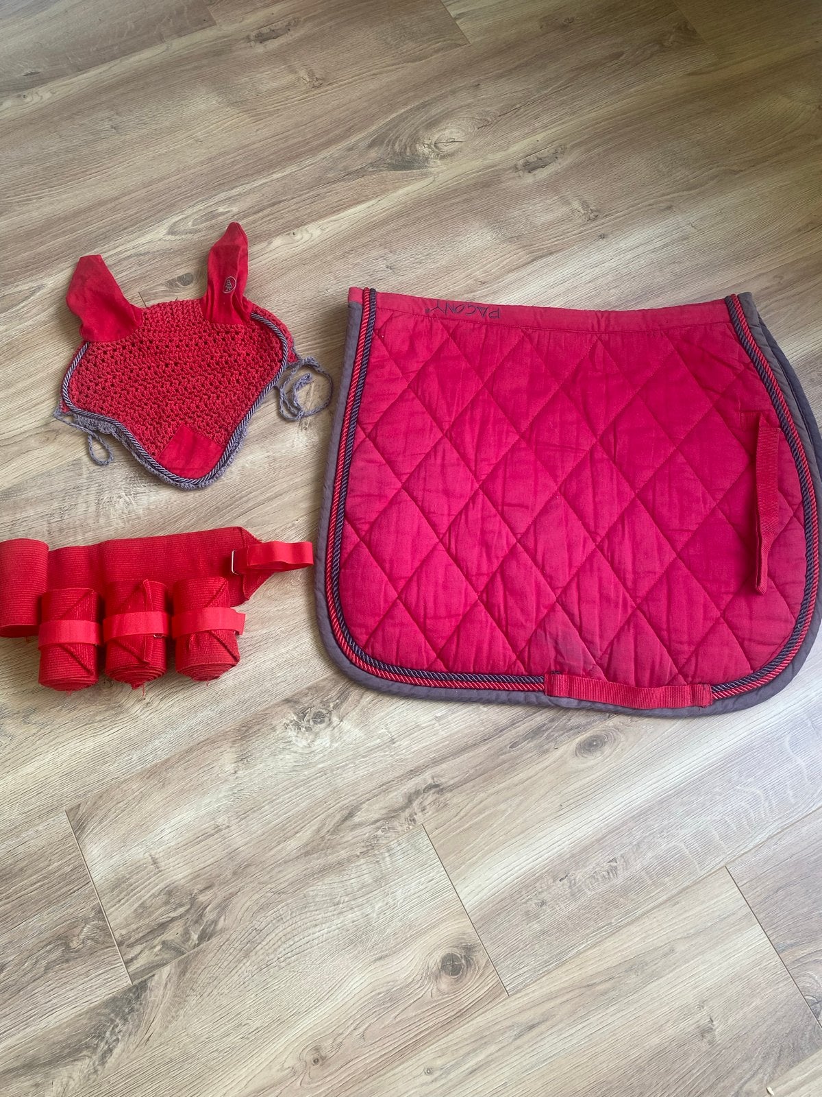 Dekje, oornetje en bandages als nieuw, Ophalen, Dressuur