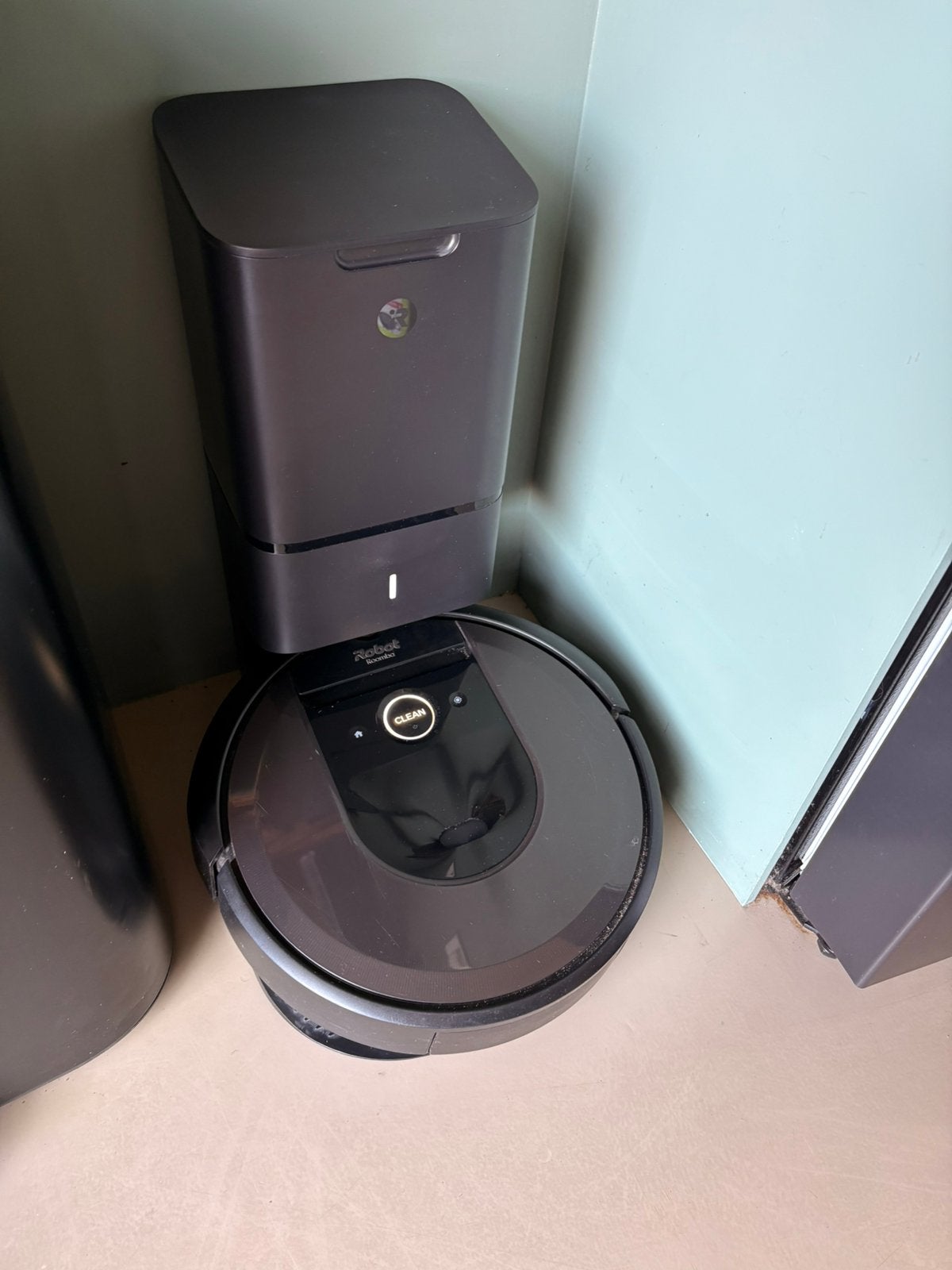 Defecte irobot i7, IRobot, Inclusief accessoires, Ophalen of Verzenden, Zo goed als nieuw