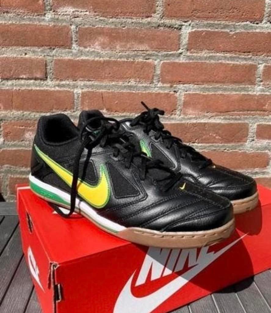 Nike gato fc Brazil 43 football zaalvoetbal new ds, Verzenden, Zwart, Nieuw, Sneakers of Gympen