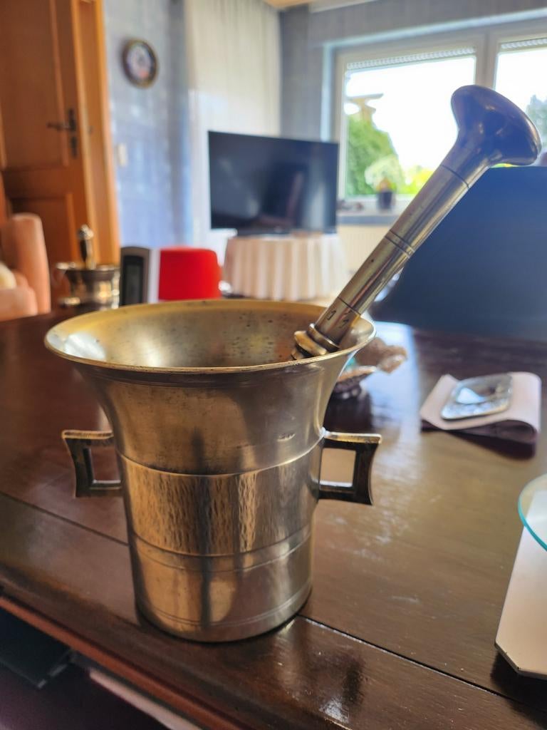 Antieke bronzen vijzel met stamper, Antiek en Kunst, Antiek | Overige Antiek, Ophalen of Verzenden
