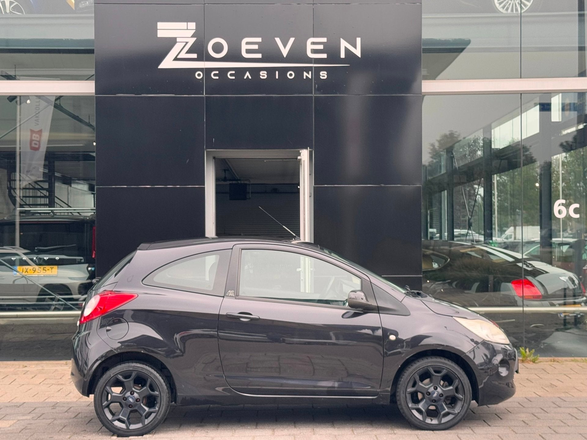 Ford Ka 1.2 Titanium handel/ export !, Auto's, Voorwielaandrijving, Stof, Gebruikt, 4 cilinders