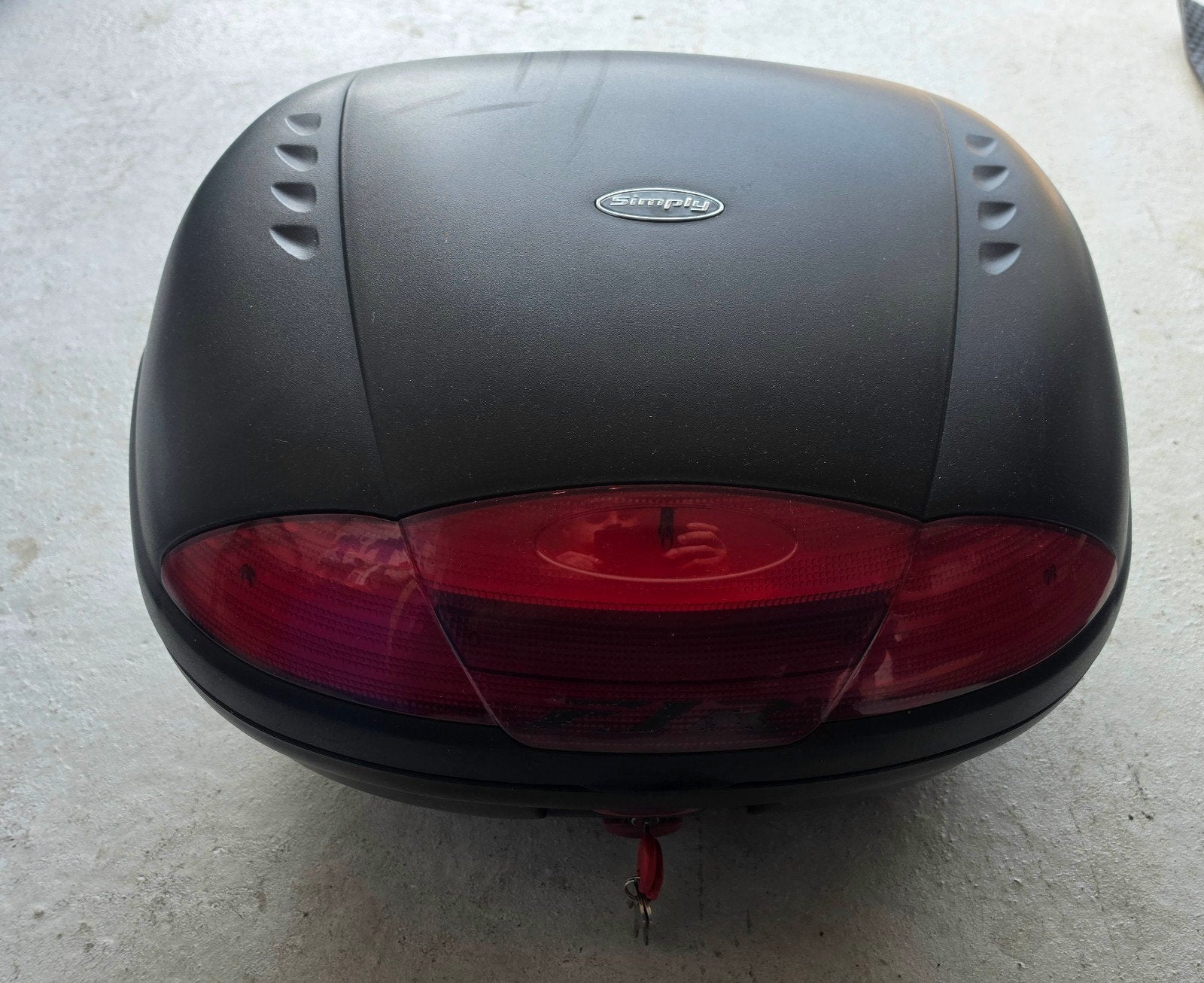 Givi topkoffer met montageplaat Monokey, Ophalen, Gebruikt