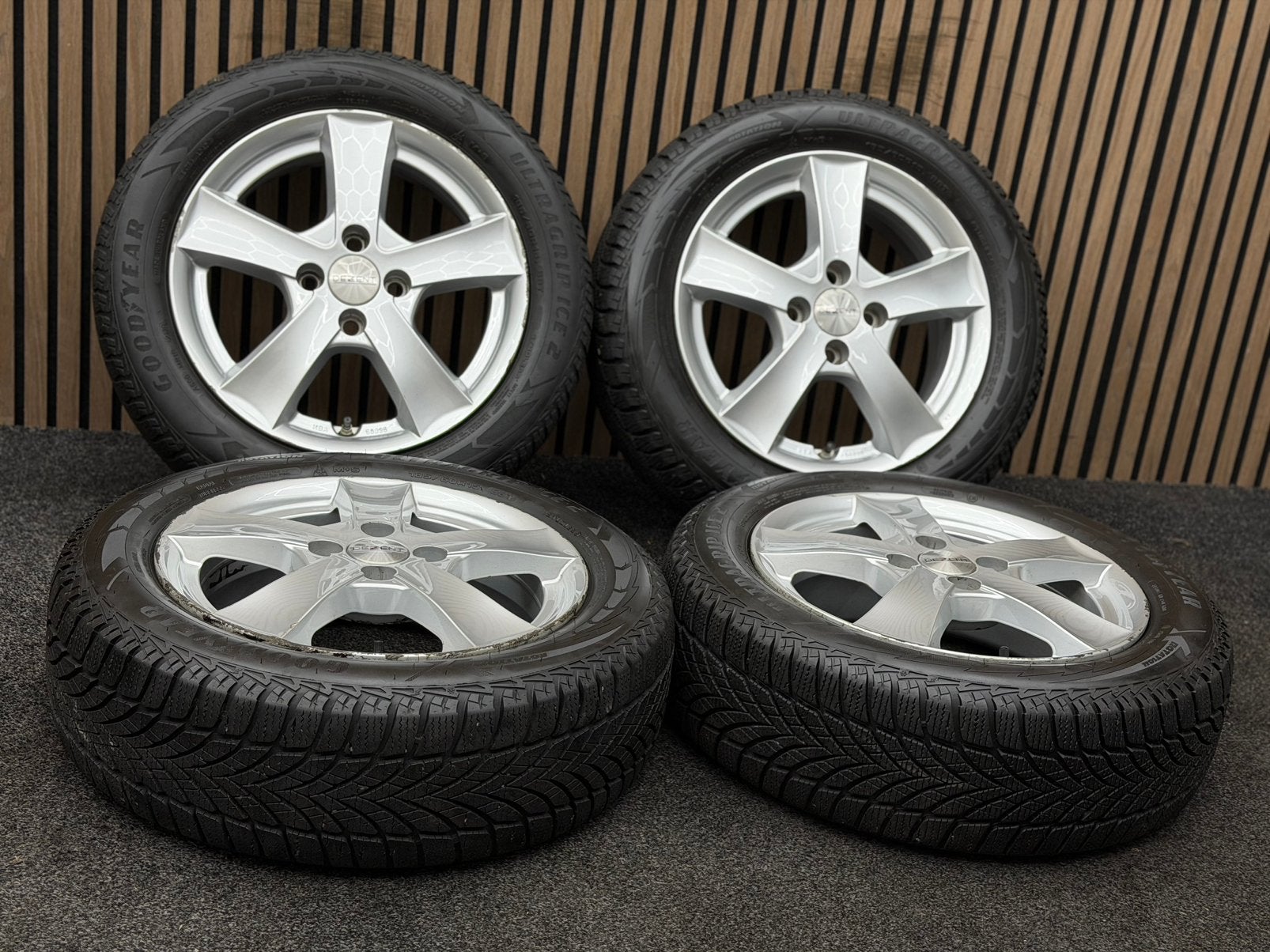 15 inch Dezent TX - Hyundai i20 Splash Agila 4x100 ET45 54.1, Auto-onderdelen, Banden en Velgen, Ophalen, 15 inch, ., Banden en Velgen