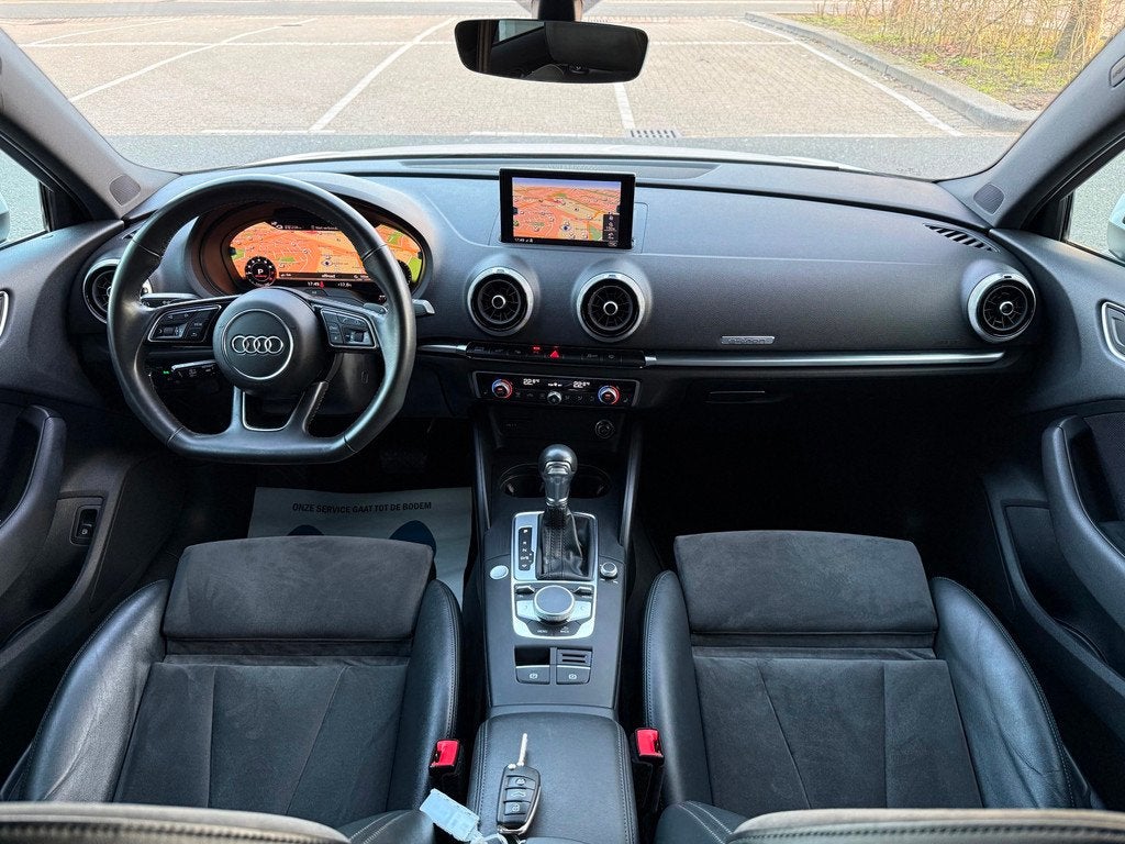 Audi A3 Sportback 40 e-tron Sport 204PK S18/LED/CAM/NAV/LEER, Auto's, Audi, Gebruikt, 4 cilinders, Wit, Hybride Elektrisch/Benzine
