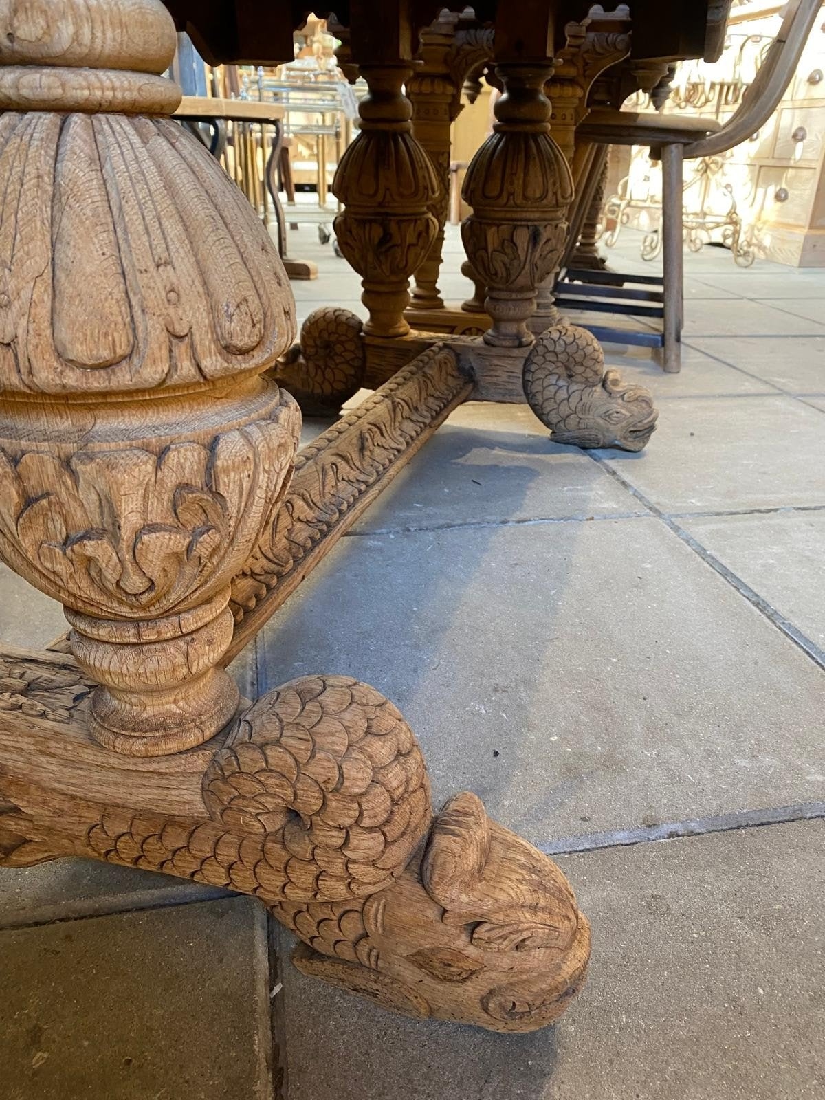 Antieke Renaissance Tafel met Sierlijke Details, Ophalen