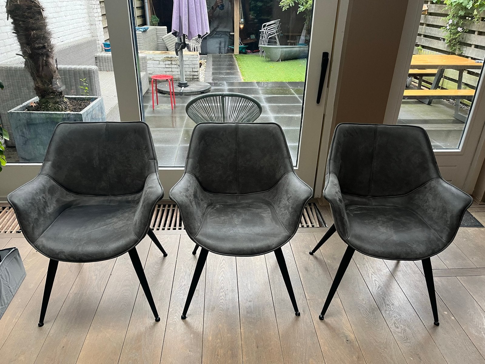 Set van 3 grijze / groene eetkamerstoelen - Gebruikt, Huis en Inrichting, Stoelen, Ophalen, Gebruikt, Drie, Leer