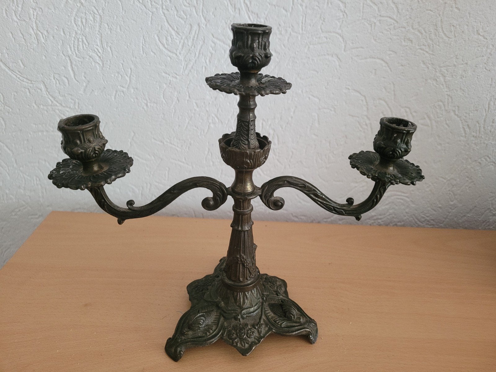 Antieke drie-armige kandelaar, Ophalen of Verzenden, Koper of Brons