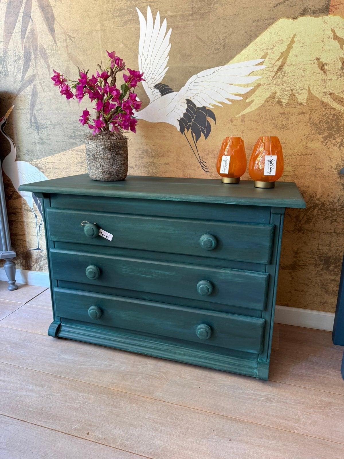 Gerestylede ladenkast in unieke blauwgroene kleur, Huis en Inrichting, Kasten | Ladekasten, Ophalen, 100 tot 150 cm, Eikenhout
