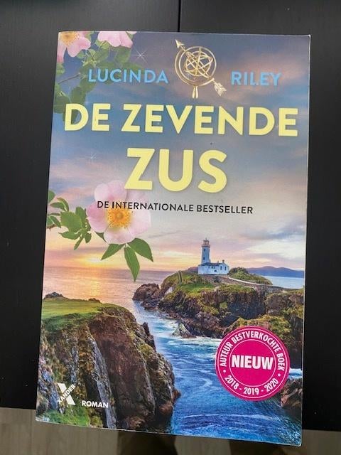 Boeken Lucinda Riley, Boeken, Europa overig, Lucinda Riley, Ophalen of Verzenden, Zo goed als nieuw