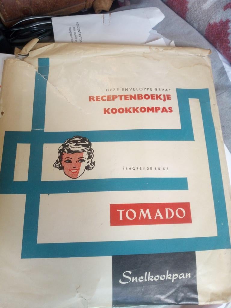 Documenten Tornado snelkookpan: receptenboekje, kookkompas, Ophalen
