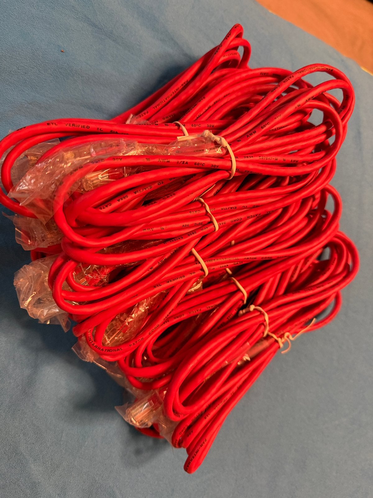 Party rode flexibele PATCH cables RJ45, 60graden. CAT5., Ophalen of Verzenden, Nieuw