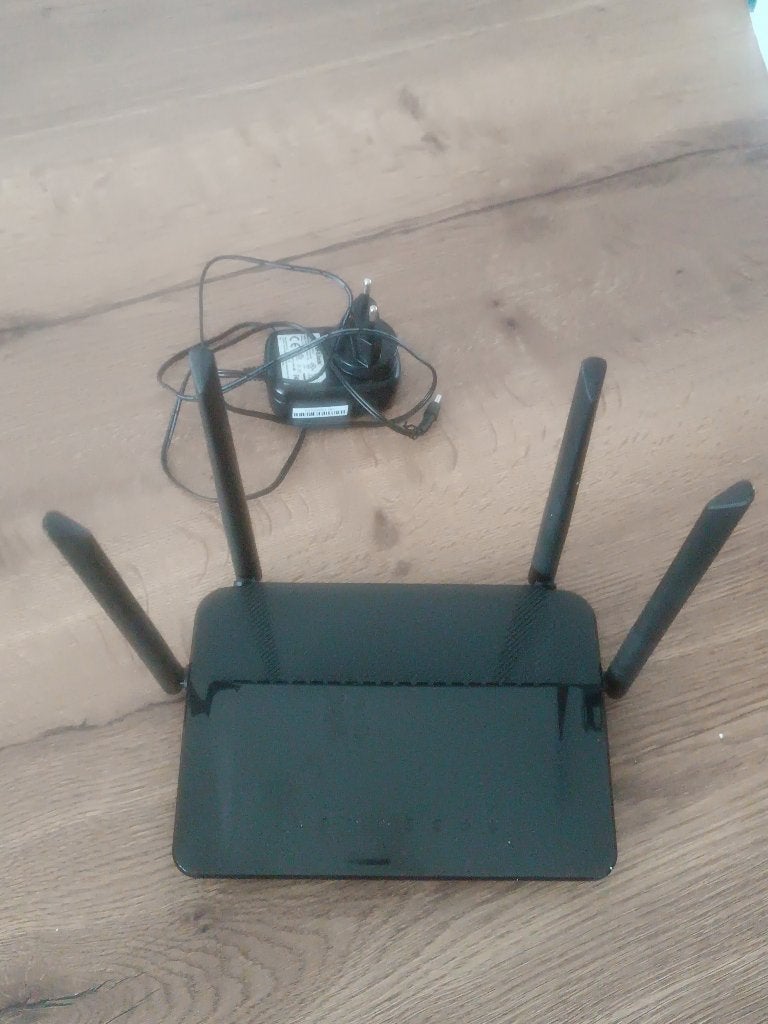 D-Link DIR-842 Wifi AC1200 MU-MIMO Dual-Band Gigabit Router, Ophalen of Verzenden, Zo goed als nieuw, Router, D-Link