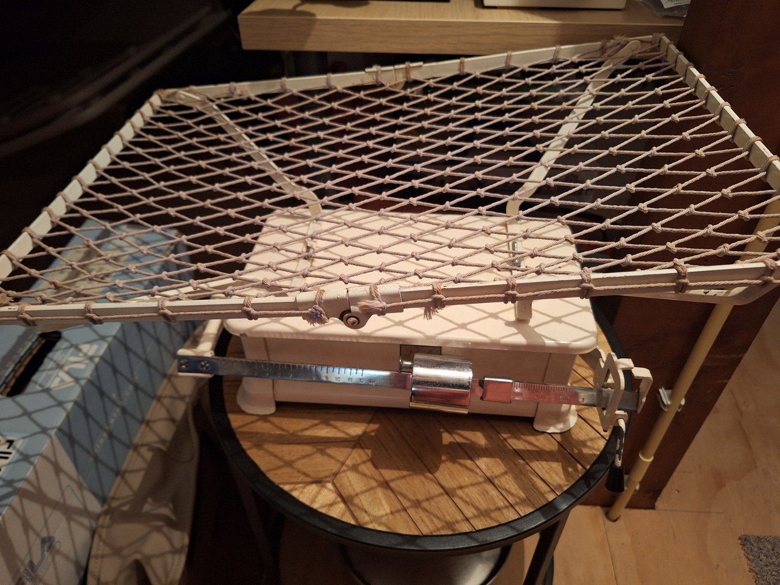 Antieke babyweegschaal met ijkapparatuur - Nauwkeurig, Ophalen