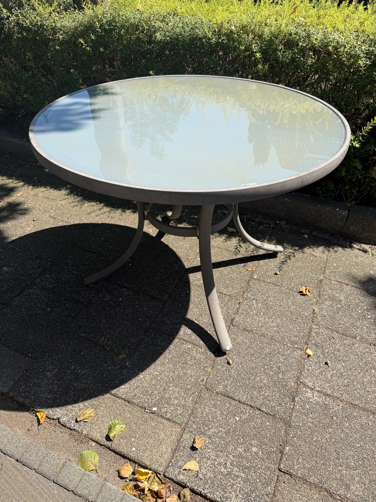 Ronde tuintafel met glazen blad, Ophalen, Gebruikt, Rond, Metaal