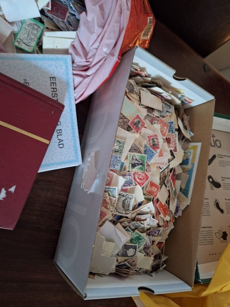 Grote verzameling postzegels, Nederland en Buitenland, Ophalen of Verzenden, Nederland en Buitenland