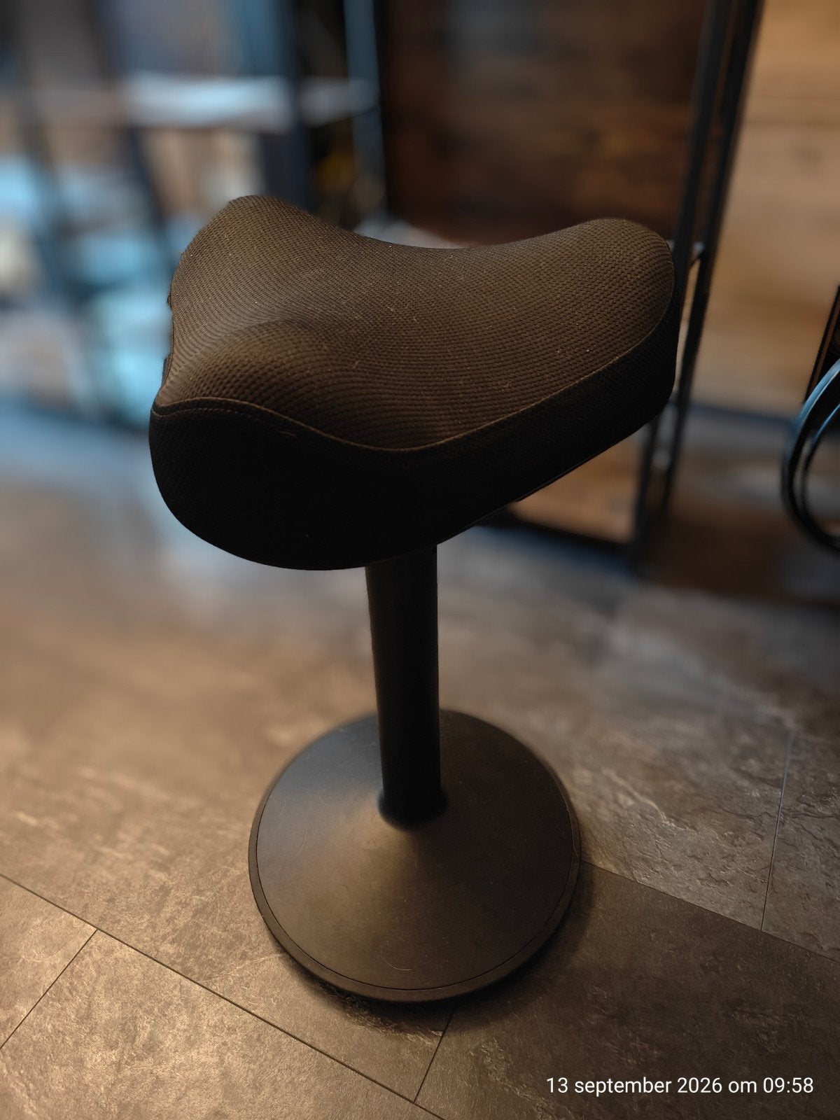 Nieuwstaat Ergonomische Zadelkruk - Zwart, Ophalen, Zwart, Zo goed als nieuw, Bureaukruk