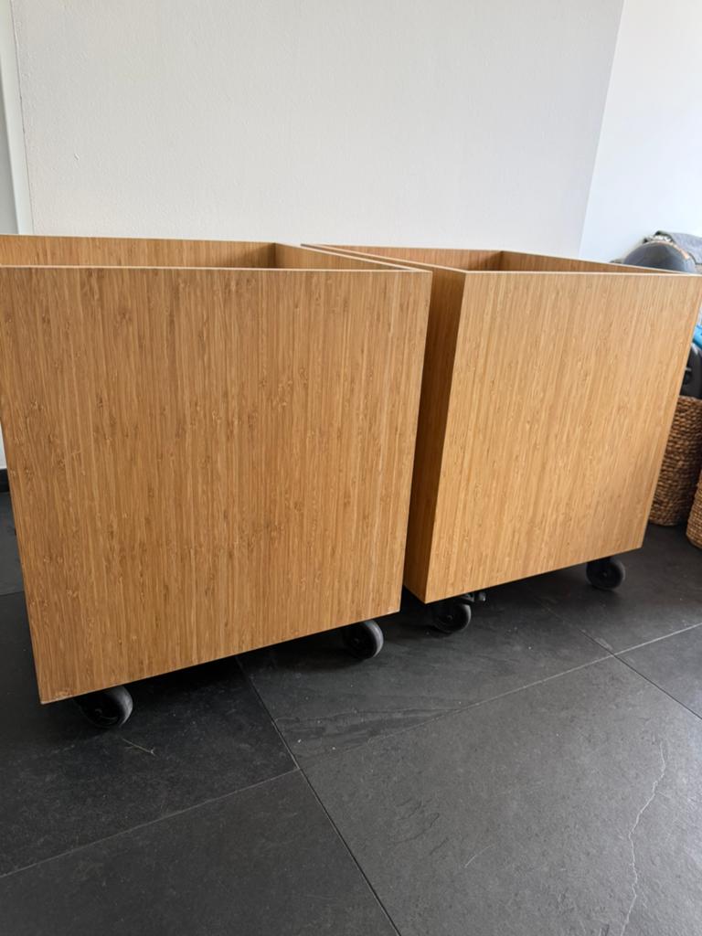 Bamboe opbergboxen 2 stuks op wielen, Ophalen, Zo goed als nieuw, Lamp