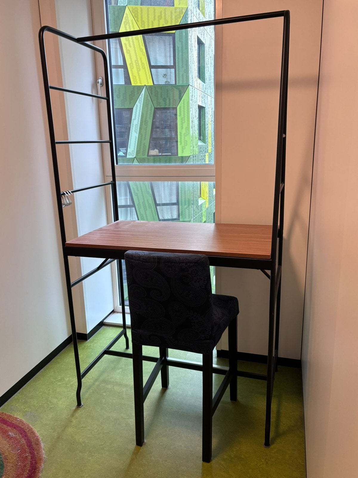 IKEA SET TE KOOP: HÅVERUD Bartafel & BERGMUND Barkruk, Ophalen, Zo goed als nieuw, Inclusief barstoelen