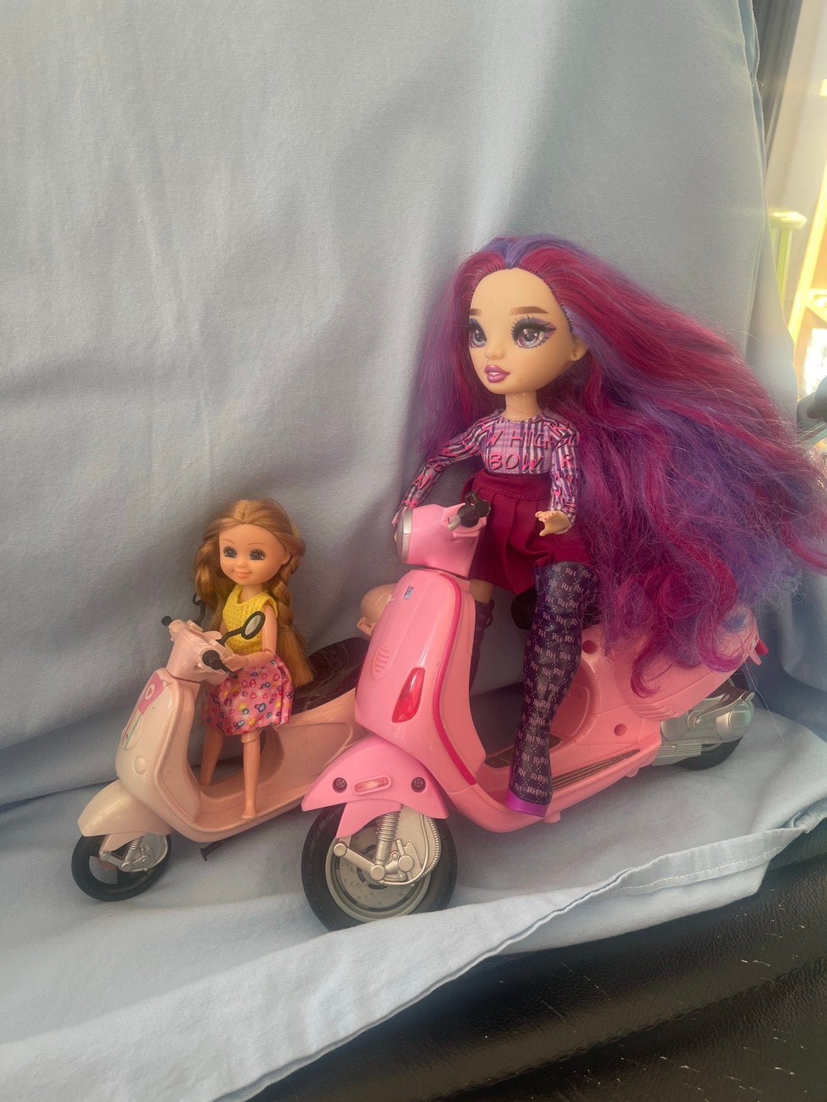 mooi Rainbow  high doll, Ophalen of Verzenden, Zo goed als nieuw, Pop