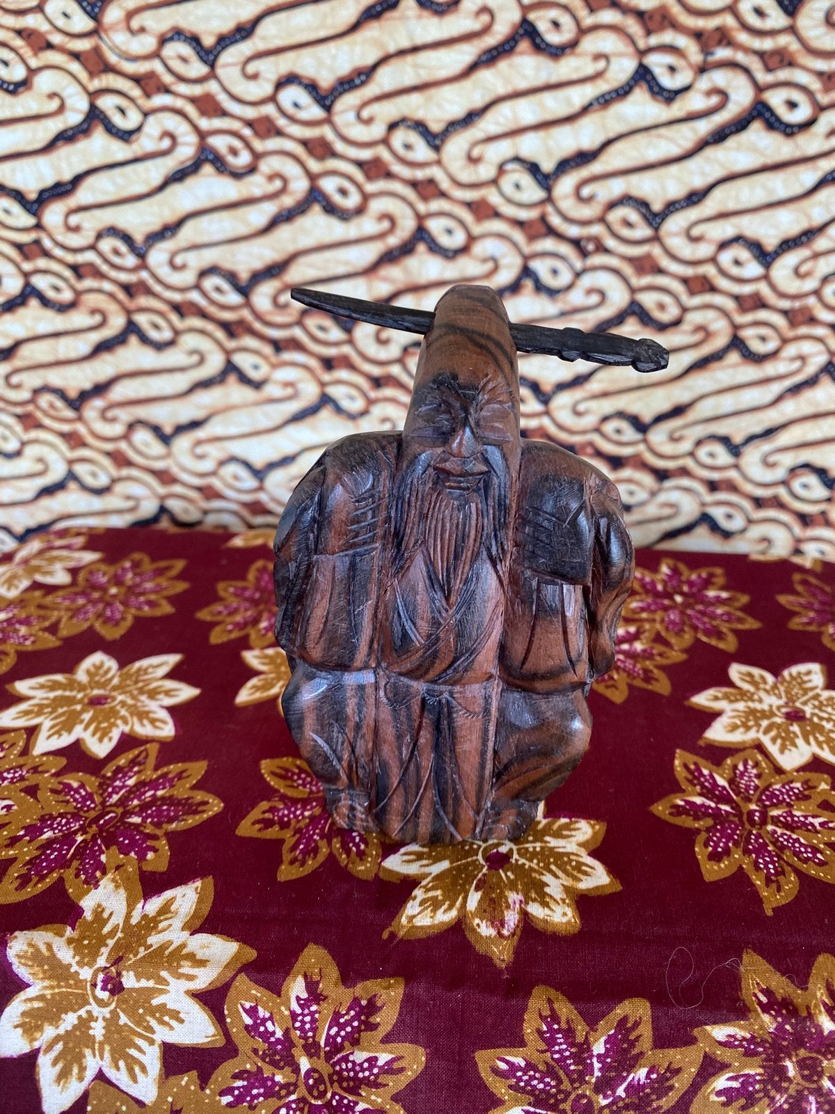 HANDGESNEDEN PALISSANDER HOUTEN SHOU LAO-SCHILDPAD., Antiek en Kunst, Ophalen of Verzenden