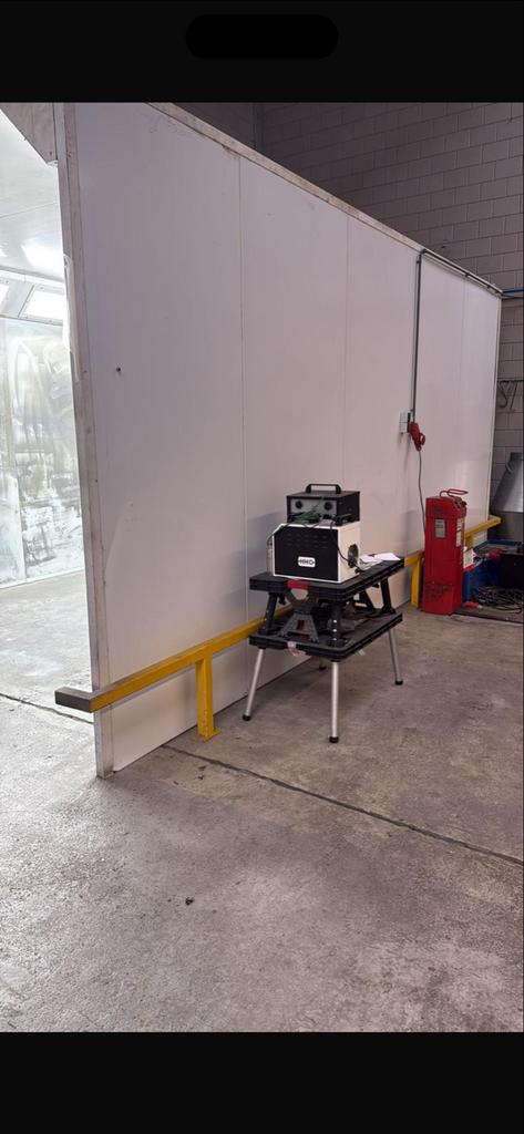 Spuitcabine met afzuiging en verlichting, Ophalen