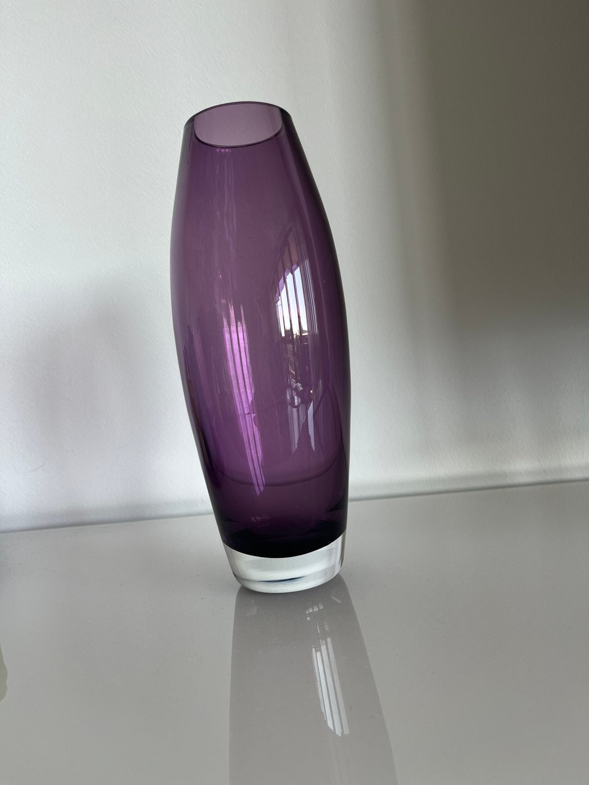 Aubergine paarse vaas, Ophalen, Zo goed als nieuw