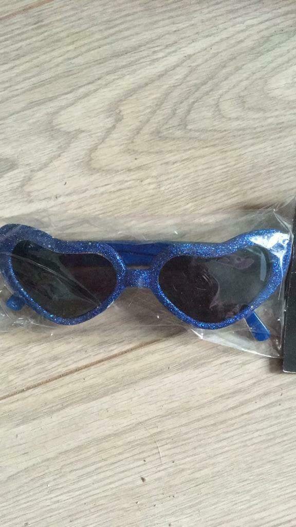 Bril hart blauw zwart glas evt 3 stuks prijs per stuk, Ophalen of Verzenden, Jongen of Meisje