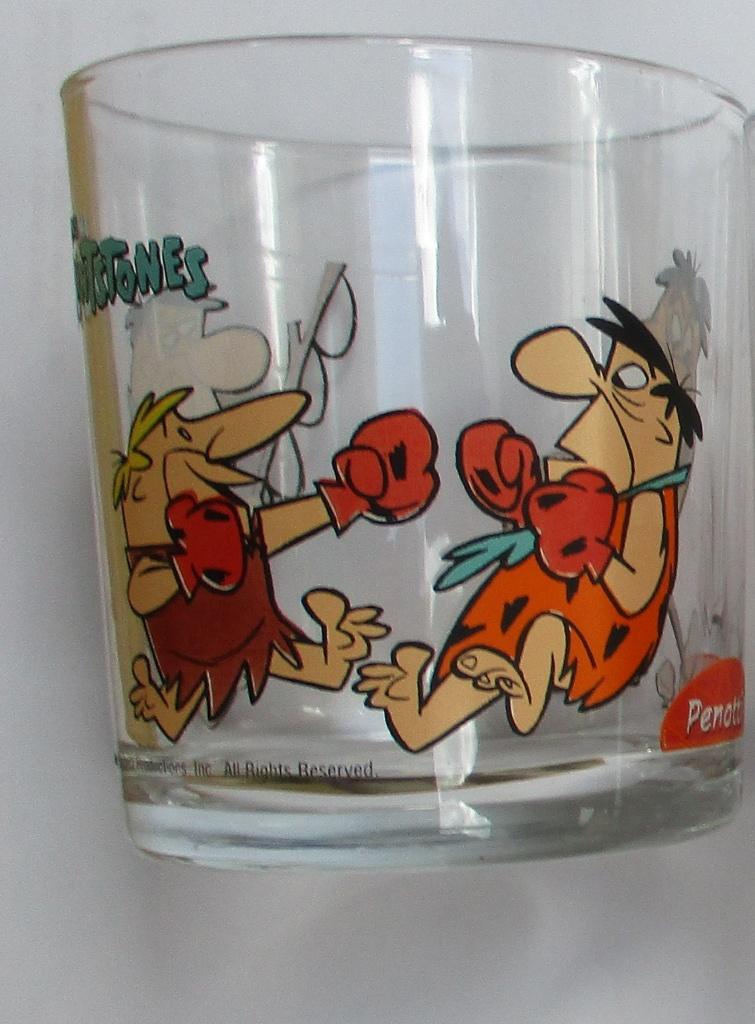 Penotti the flintstones glas 1 Fred hengel boksen golf, Ophalen of Verzenden, Overige figuren, Gebruiksvoorwerp