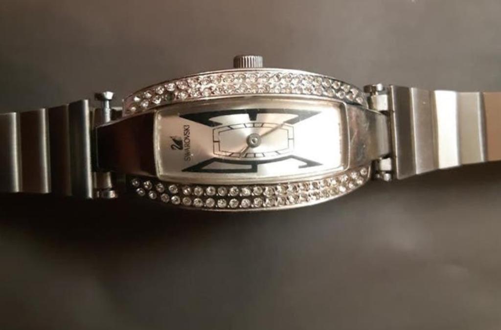 Swarovski dames horloge, Ophalen, Zo goed als nieuw, Zilver