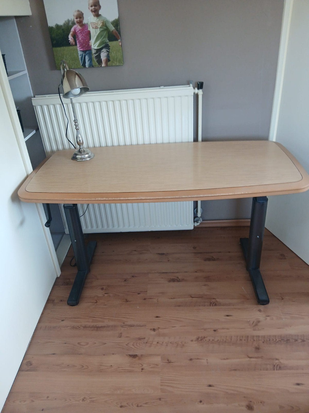 Te koop: mooi stevig verstelbaar bureau, Ophalen, In hoogte verstelbaar, Zo goed als nieuw