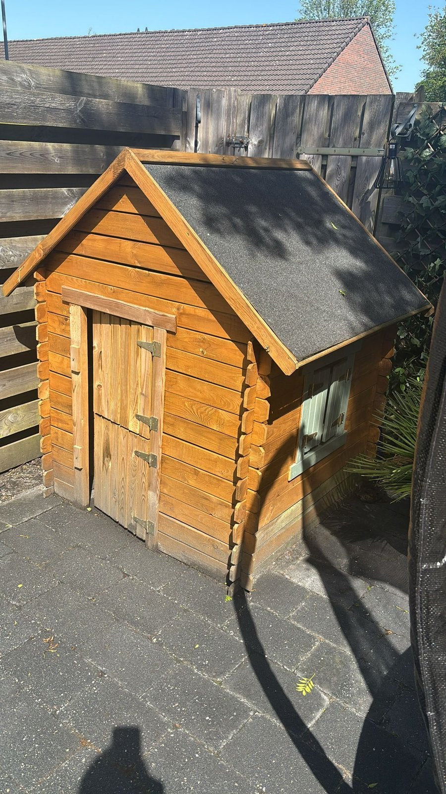 Houten speelhuisje, Ophalen of Verzenden, Zo goed als nieuw, Minder dan 250 cm, Schuur