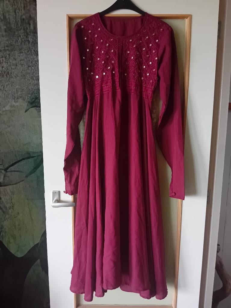 Diverse verkleed- en themakleding en accessoires, Ophalen of Verzenden, Zo goed als nieuw, Maat 38/40 (M), Overige thema's