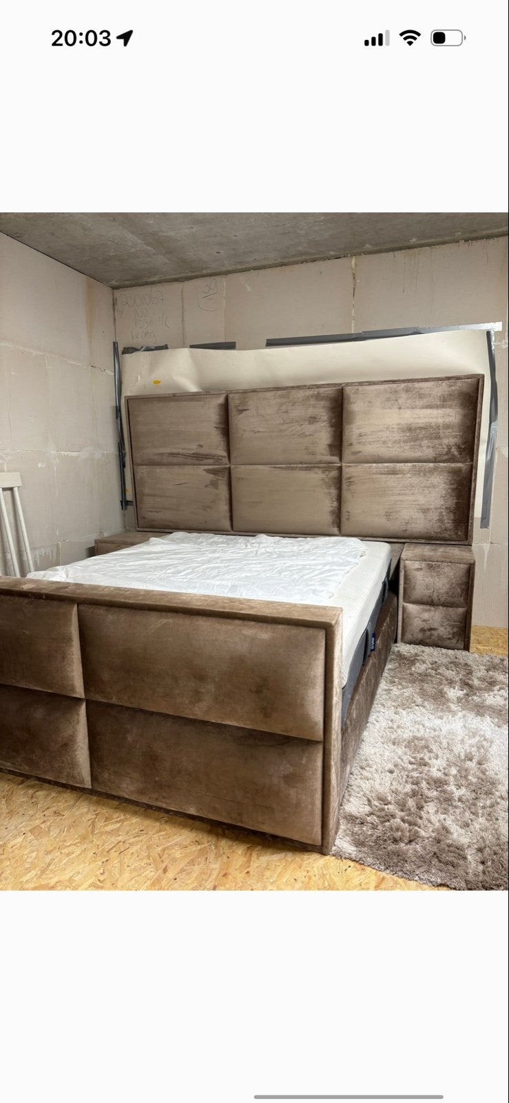 Luxe velvet boxspring met Emma matras en hoofdbord 250cm, Bruin, Tweepersoons, Ophalen of Verzenden, Zo goed als nieuw